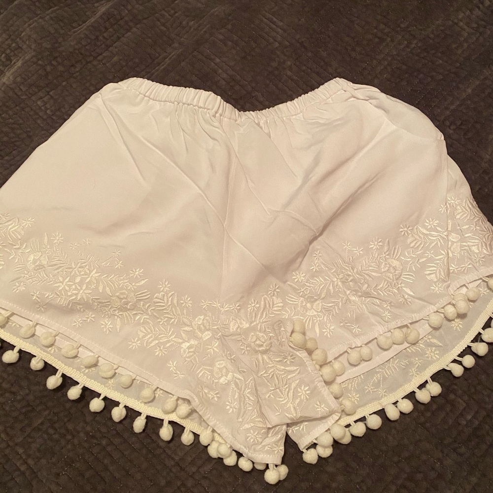 Show Me Your MuMu Shorts! Never worn